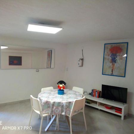 Ombrellorosso Apartment Каляри Екстериор снимка
