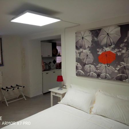 Ombrellorosso Apartment Каляри Екстериор снимка