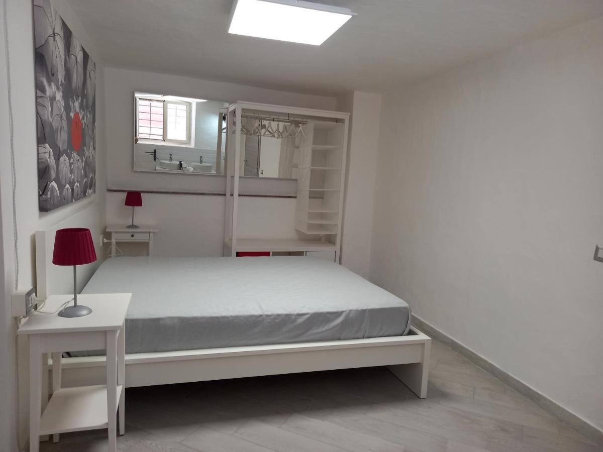 Ombrellorosso Apartment Каляри Екстериор снимка