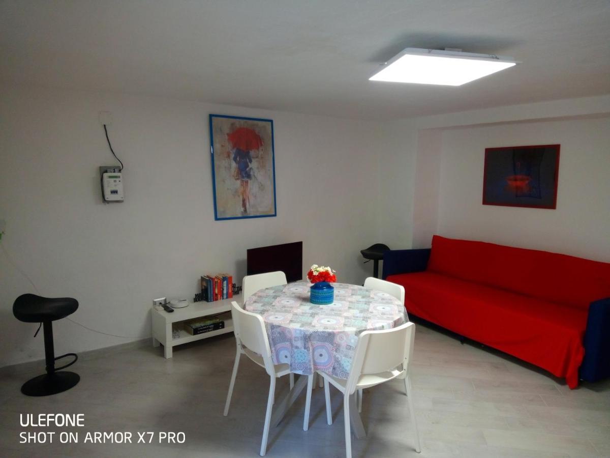 Ombrellorosso Apartment Каляри Екстериор снимка